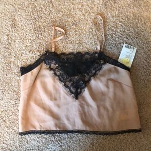 Lace crop too